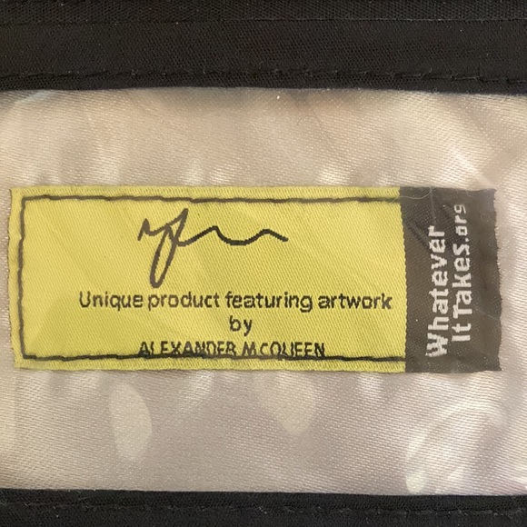 RARE Alexander McQueen Wallet Whateverittakes.org with cert of authenticity - Picture 10 of 12